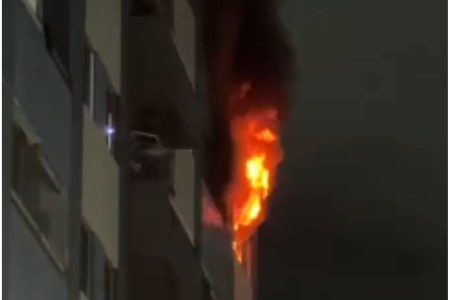Incêndio atinge apartamento em condomínio na Paralela, em Salvador