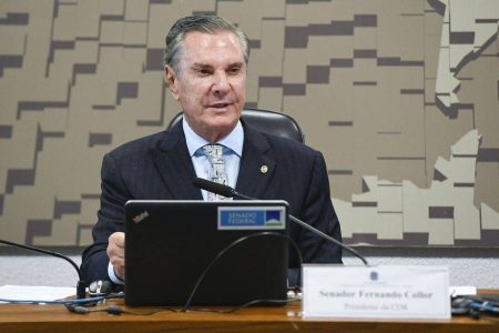 Defesa de Collor nega intenção em desligamento de tornozeleira e pede manutenção da prisão domiciliar Defesa de Collor nega intenção em desligamento de tornozeleira e pede manutenção da prisão domiciliar