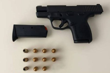 Motorista de aplicativo aciona PM e passageiro armado é preso na Avenida Tancredo Neves