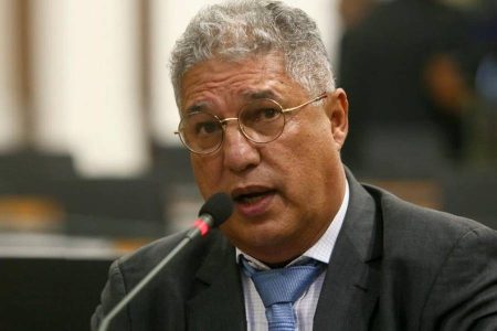 Vídeo: Rosemberg Pinto responsabiliza prefeitura após morte de três mulheres em Ilhéus Vídeo: Rosemberg Pinto responsabiliza prefeitura após morte de três mulheres em Ilhéus
