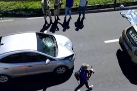 Idoso morre atropelado por carro após tentar atravessar Avenida Paralela em Salvador