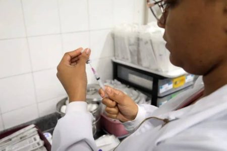 Gripe: vacinação está disponível para todos a partir de 6 meses na Bahia