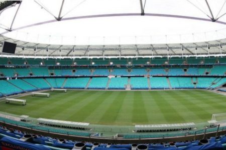 Beneficiários do CadÚnico podem ter direito a meia-entrada em estádios de Salvador