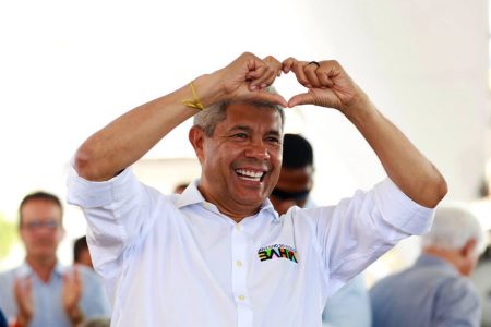 Jerônimo envia PL de alternativas penais para apoiar detentos na Bahia Jerônimo envia PL de alternativas penais para apoiar detentos na Bahia
