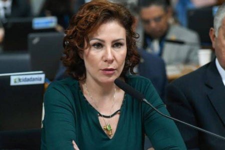 STF aciona AGU para garantir extradição de Carla Zambelli após prisão na Itália STF aciona AGU para garantir extradição de Carla Zambelli após prisão na Itália