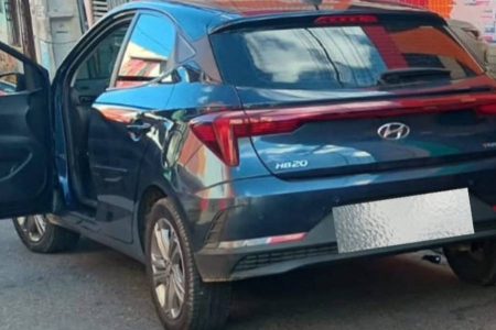 Homens são presos em flagrante com carro clonado e drogas em Nova Brasília