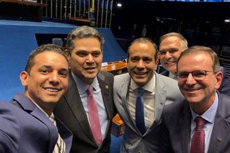 Bruno Reis participa de debates sobre reforma tributária e PECs em Brasília ao lado de prefeitos de todo o país