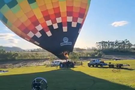 Testemunhas relatam falha antes de voo de balão que caiu em SC e matou 8 pessoas