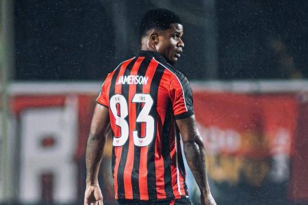 Médico do Vitória diz que lesão pode tirar Jamerson do restante da temporada