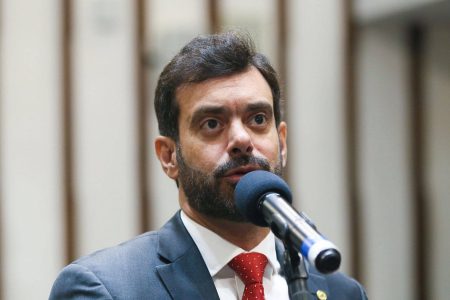 Tiago Correia cobra do DNIT que obras na BR-116 sejam feitas à noite para evitar transtornos