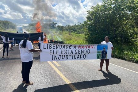 Manifestantes bloqueiam BR-101 em protesto contra prisão de influenciador Nanan Premiações
