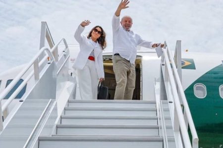 Lula se prepara para mais uma viagem internacional
