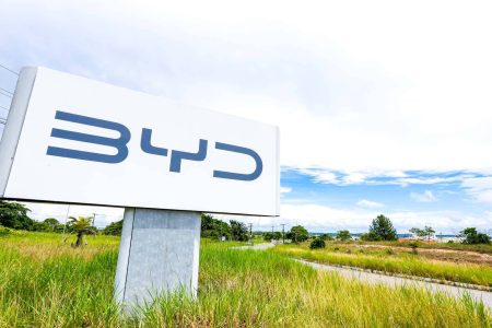 Trabalhadores ficam de fora da festa de inauguração da BYD com Lula Trabalhadores ficam de fora da festa de inauguração da BYD com Lula