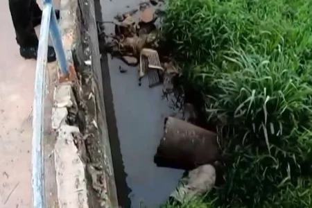 Corpo enrolado em colchão é encontrado na Boca do Rio