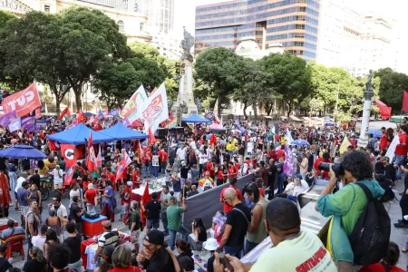 Centrais sindicais pressionam Senado contra cancelamento online da contribuição Centrais sindicais pressionam Senado contra cancelamento online da contribuição