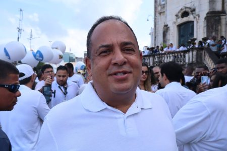 Vereador Jorge Araújo propõe projetos para valorização e saúde de agentes de limpeza em Salvador Vereador Jorge Araújo propõe projetos para valorização e saúde de agentes de limpeza em Salvador