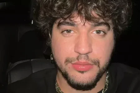 Cantor Nattan é diagnosticado com Influenza A e cancela shows