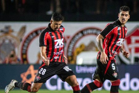 Vitória perde para o Confiança e é eliminado da Copa do Nordeste no Barradão