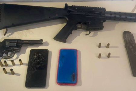 Suspeitos morrem em confronto com a polícia durante perseguição na Avenida ACM