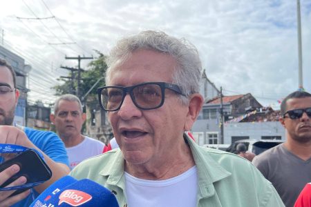 Caetano defende disputa interna no PT e diz que “oxigênio do partido é o debate”