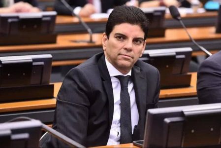 Claudio Cajado, relator da PEC da Blindagem, diz que proposta resguarda garantias institucionais