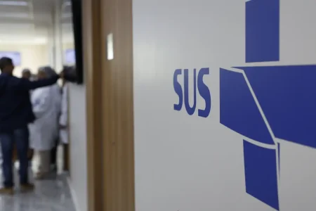 SUS inicia vacinação contra dengue para profissionais da atenção primária em fevereiro