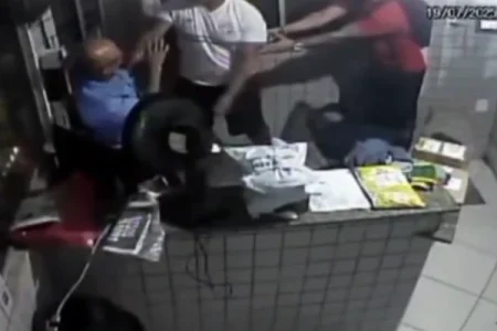 Ex-policial militar agride porteiro em condomínio de luxo no Acupe de Brotas