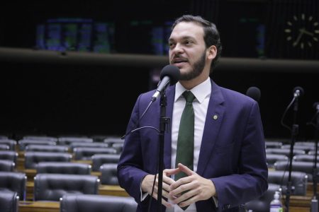 Eunápolis: Ex-deputado é citado em denúncia de compra de votos com apoio de facção
