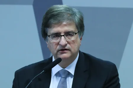 Governo Trump avalia sanções contra PGR após pedido de prisão de Bolsonaro Governo Trump avalia sanções contra PGR após pedido de prisão de Bolsonaro