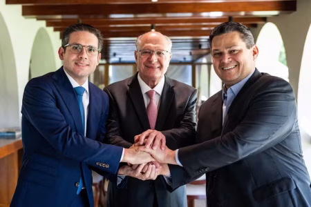 Alcolumbre, Motta e Alckmin reagem a tarifaço de Trump e pedem união em defesa da soberania nacional Alcolumbre, Motta e Alckmin reagem a tarifaço de Trump e pedem união em defesa da soberania nacional