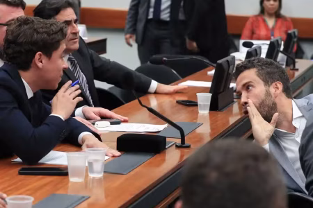 Conselho de Ética abre processo contra André Janones por ofensas a Nikolas Ferreira