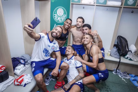 Bahia tenta manter invencibilidade contra paulistas em duelo com o Santos na Fonte Nova