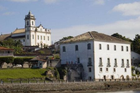 Prefeitura de Jaguaribe afasta professor após suspeita de importunação sexual em escola pública