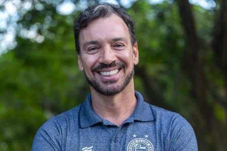 Presidente do Bahia, Emerson Ferretti, receberá título de cidadão baiano na Alba Presidente do Bahia, Emerson Ferretti, receberá título de cidadão baiano na Alba