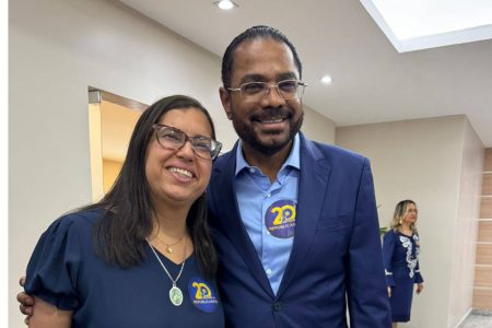 Márcio Marinho convida Ana Paula Matos para se filiar ao Republicanos em evento no Costa Azul