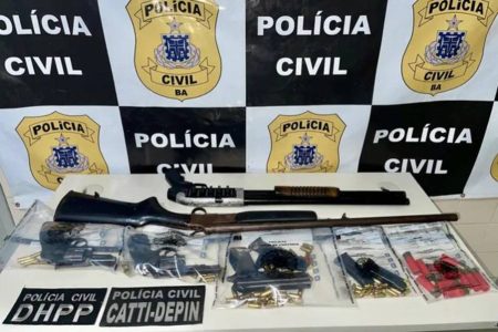 Suspeitos de triplo homicídio em festa morrem em confronto com a Polícia Civil