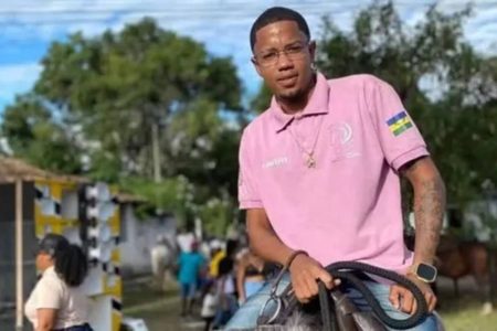 Jovem é morto a tiros após confusão durante cavalgada no interior da Bahia Jovem é morto a tiros após confusão durante cavalgada no interior da Bahia