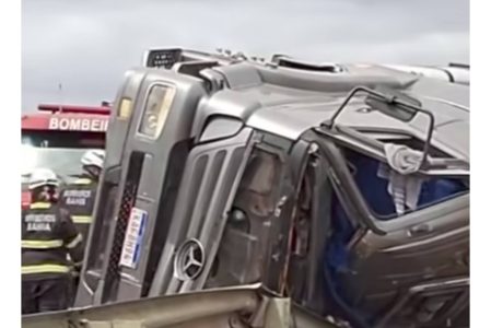 Grave acidente no Anel Viário de Vitória da Conquista deixa motorista morto e ciclista ferido