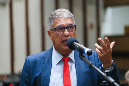 “Graças a Deus o PT governa a Bahia”, diz Rosemberg Pinto ao defender projetos do estado “Graças a Deus o PT governa a Bahia”, diz Rosemberg Pinto ao defender projetos do estado