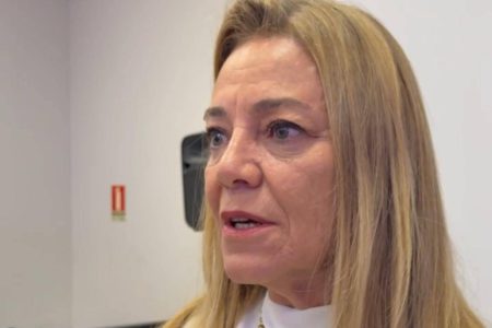 Fabíola Mansur elogia atuação de Dino e justifica título de cidadão baiano: “Defensor da democracia” Fabíola Mansur elogia atuação de Dino e justifica título de cidadão baiano: “Defensor da democracia”