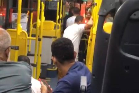Idoso é atingido na cabeça ao entrar em ônibus na Pituba