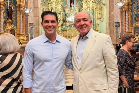 Vereador Alexandre Aleluia sugere que o PL apoie a pré-candidatura de José Carlos Aleluia ao Governo da Bahia Vereador Alexandre Aleluia sugere que o PL apoie a pré-candidatura de José Carlos Aleluia ao Governo da Bahia