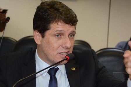 Zé Cocá fala sobre o cenário político na Bahia e evita definir quem vai apoiar em 2026