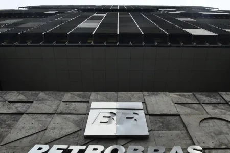 Diretor da Petrobras atribui queda na bolsa a montante de dividendos