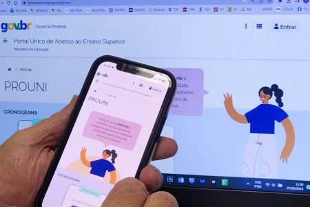 Prouni: prazo para comprovar informações de inscrição termina hoje