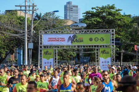 Shopping Bela Vista sedia entrega de kits e exposição da Corrida da Águia