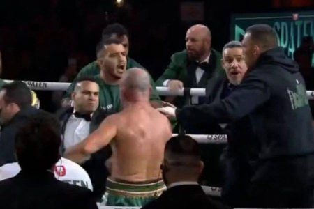 CNB suspende Wanderlei Silva e Popó por 180 dias após confusão em luta CNB suspende Wanderlei Silva e Popó por 180 dias após confusão em luta