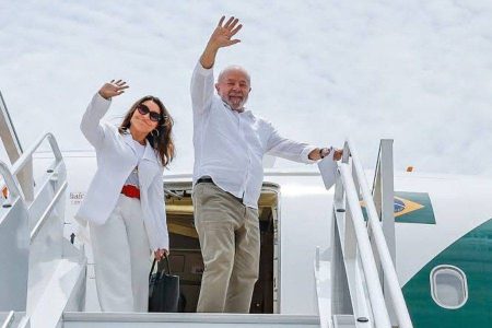 Gastos com viagens de pessoas se cargo mais que triplicam no governo Lula Gastos com viagens de pessoas se cargo mais que triplicam no governo Lula
