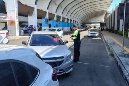 Aeroporto lidera apreensões de transporte irregular em Salvador