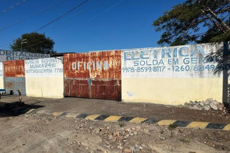 Polícia Civil descobre depósito de veículos e cargas roubadas em Poções